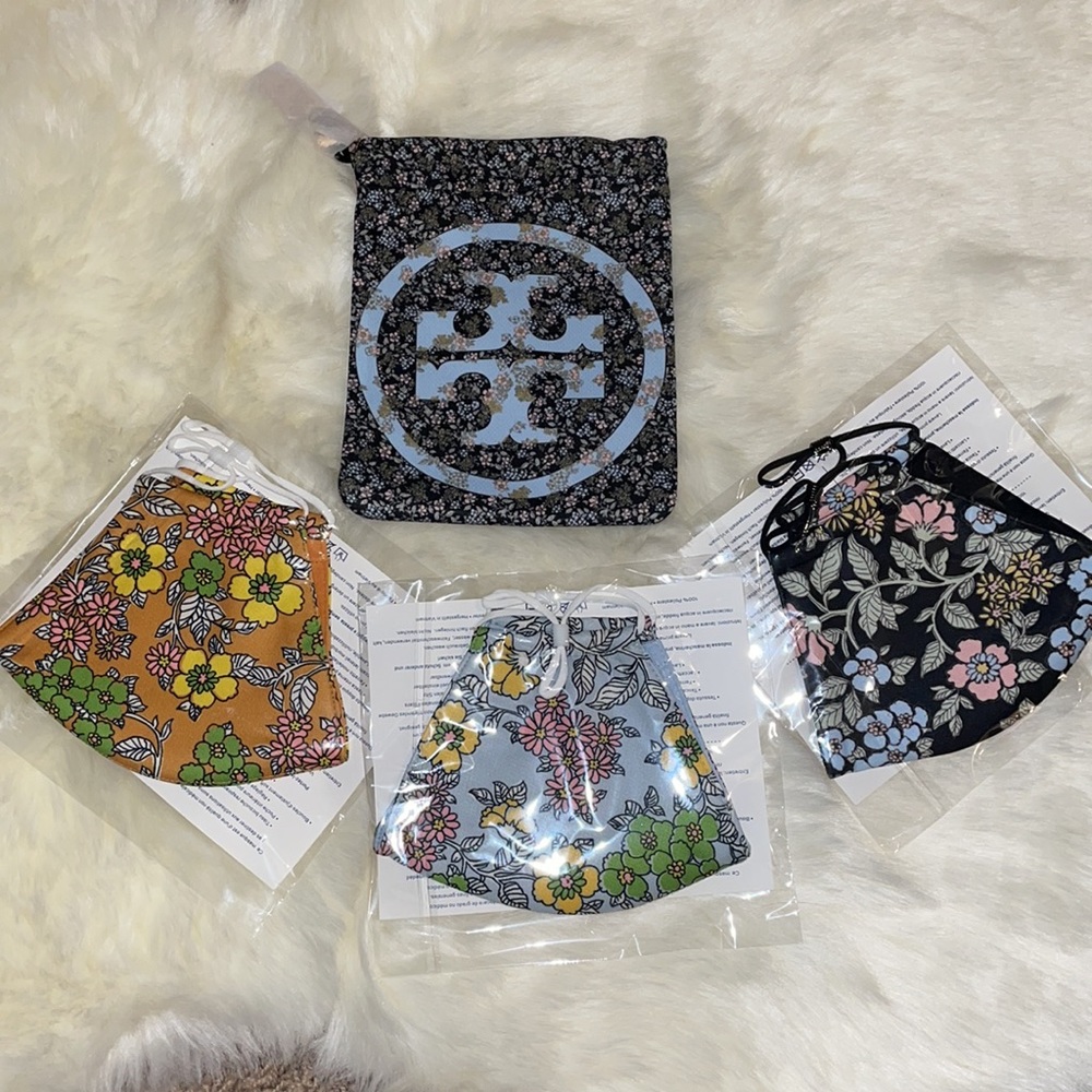 Tory Burch Printed Travel Mask Set